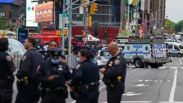 New York Times Meydanı'nda silahlı saldırı: 2 yaralı