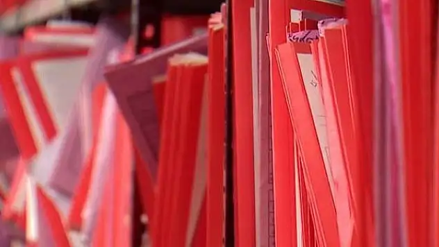 TSE 5 firmanın sözleşmelerini feshetti