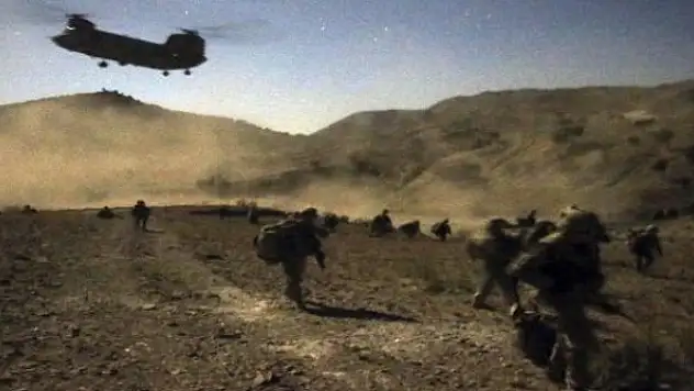 ABD ve NATO askerleri Afganistan'dan çekilmeye başladı