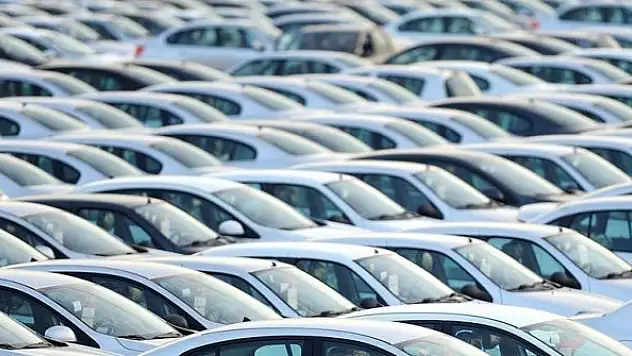 Dizel otomobil satışları azaldı, elektrikli ve hibrit satışları arttı