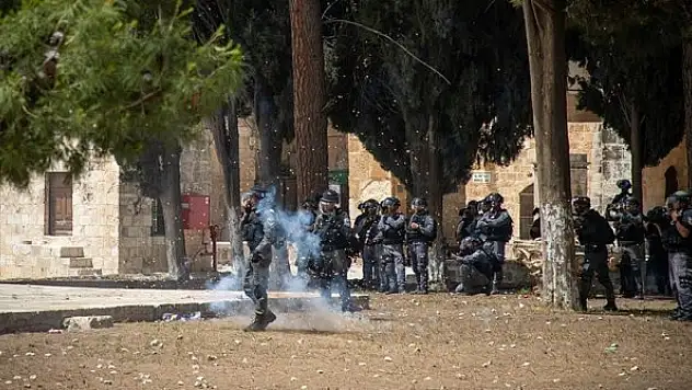 98 İsrail vatandaşı Filistinli gözaltına alındı