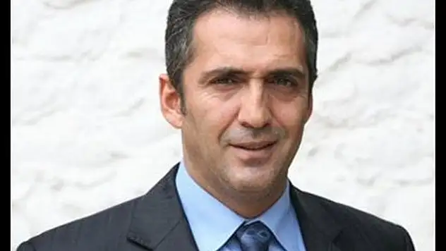 Bu aralar senaryo arayışında