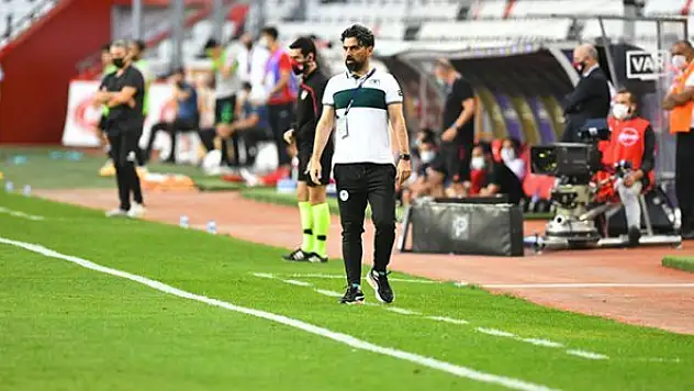 İlhan Palut oyuncularına teşekkür etti