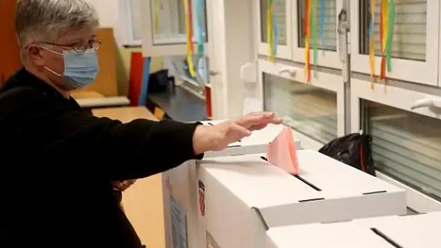 Hırvatistan'da halk, yerel yöneticilerini seçmek için sandık başında