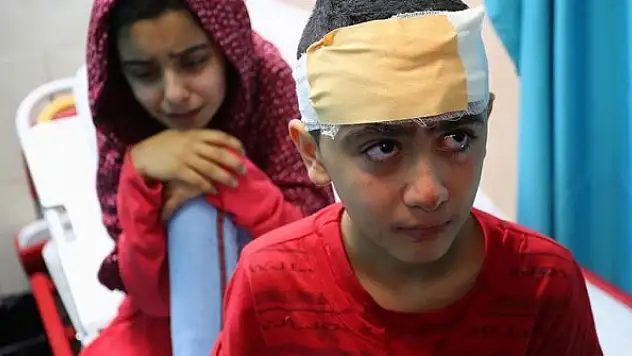 Save The Children: Gazze'de saatte üç çocuk yaralanıyor