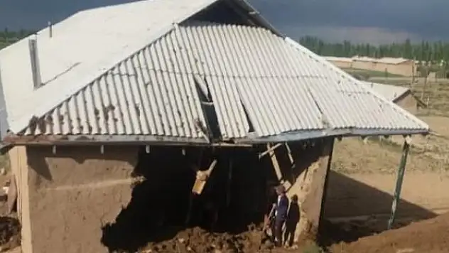 Tacikistan'da heyelan: 5 ölü