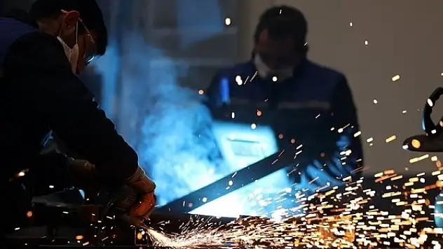 Sanayi sektöründe kayıtlı istihdam 18 aydır yükseliyor