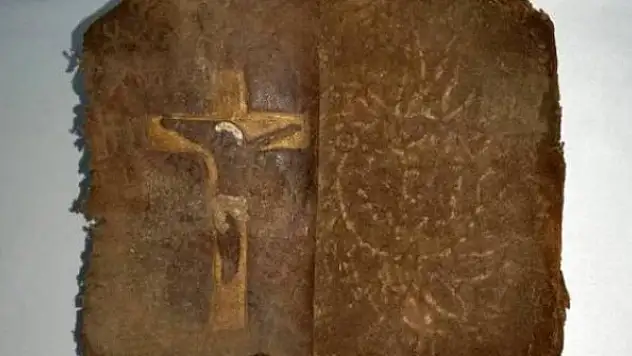 13 milyon dolarlık tarihi İncil ele geçirildi