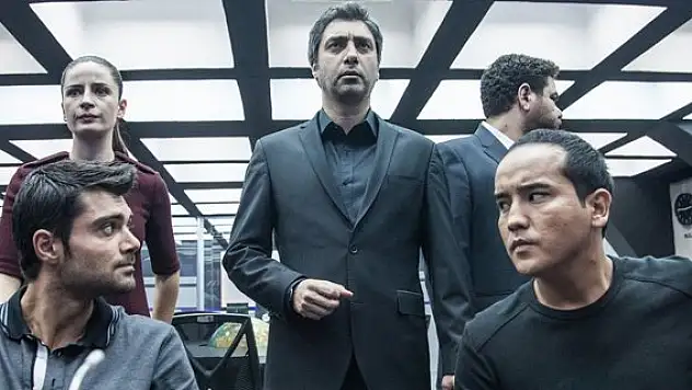 Kurtlar Vadisi'nden Kara Para Aşk'a transfer