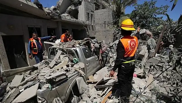 Gazze'de hayatını kaybedenlerin sayısı 61'i çocuk, 213'e yükseldi