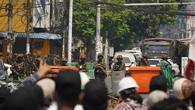 Myanmar'da darbe karşıtı gösterilerde can kaybı 805 oldu