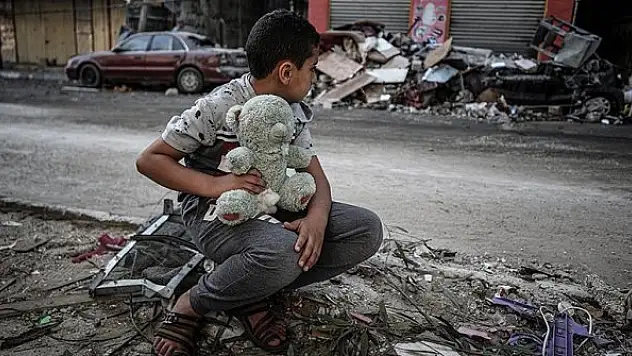 Ünlü isimler Filistin'e destek mesajları vermeye devam ediyor