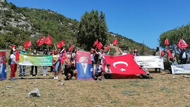 Doğa yürüyüşü etkinliğinde Beyşehir'de buluştular