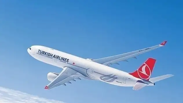 THY, gökyüzünde 88. yaşını kutluyor