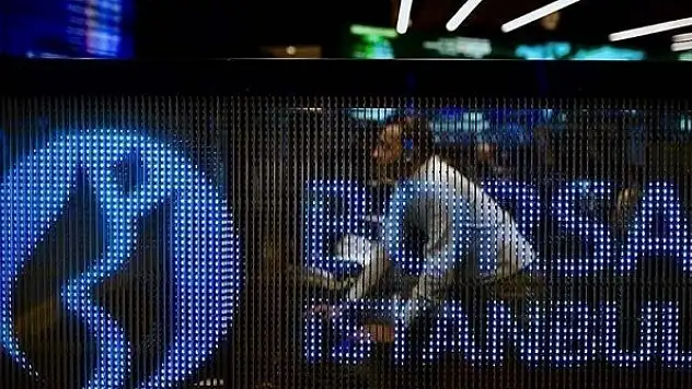 Yurt dışı yerleşikler 51,7 milyon dolarlık hisse senedi aldı