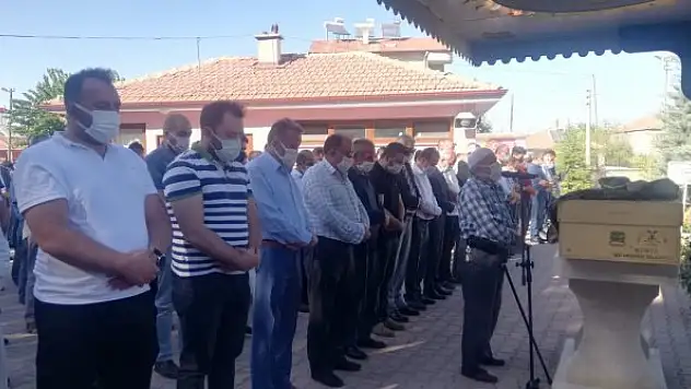 Mustafa Arslan'ın annesi son yolculuğuna uğurlandı