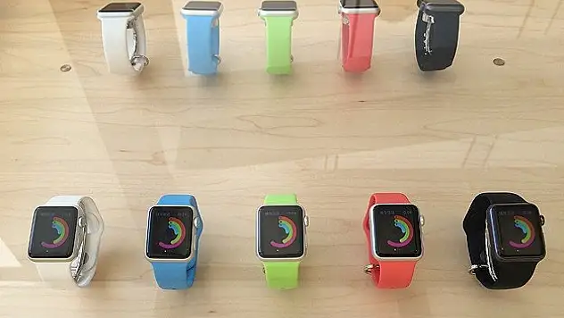 Çin'de Apple Watch satışa çıktı