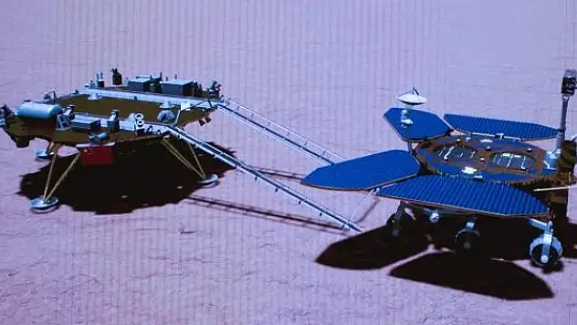 Çin'in uzay aracı Mars yüzeyinde
