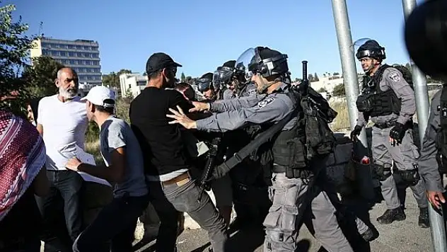 İsrail güçleri 41 Filistinliyi gözaltına aldı
