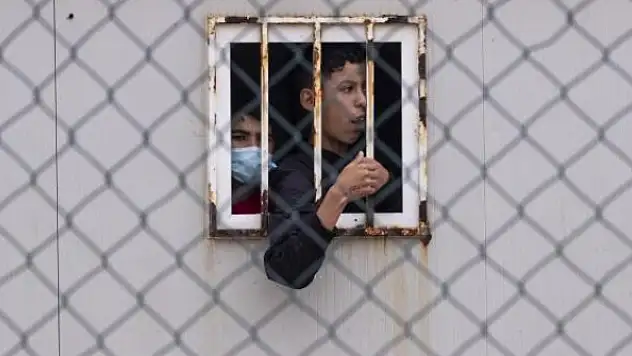 Dram sürüyor: Depolar çocuk dolu