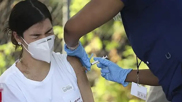 Dünya genelinde 1,7 milyar dozdan fazla Kovid-19 aşısı yapıldı