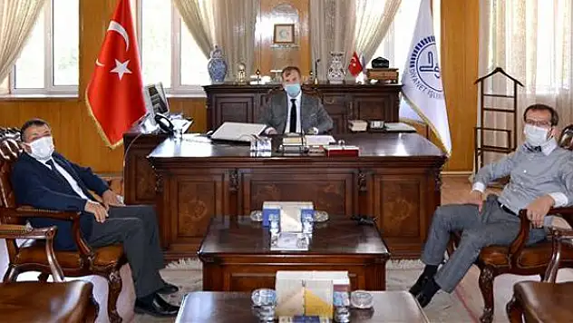 KKTC'deki ve Konya'daki din hizmetleri istişare edildi