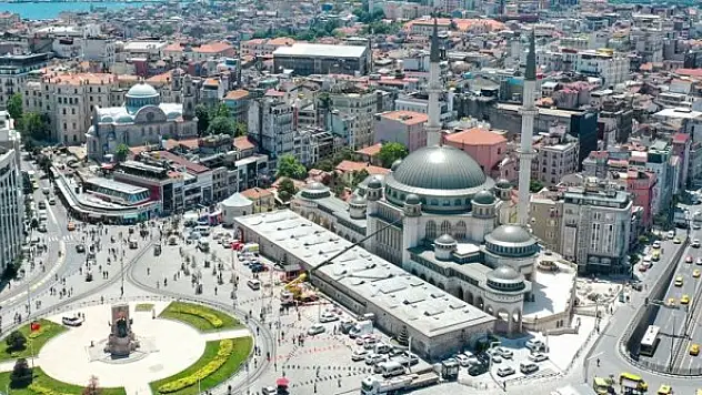 Taksim'e yapılan cami yarın açılıyor