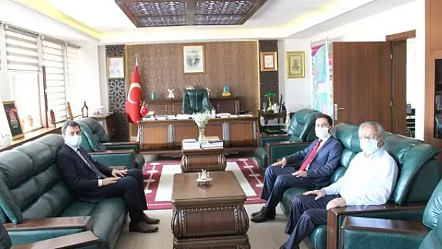 Kaymakamlardan  Parlar'a ziyaret