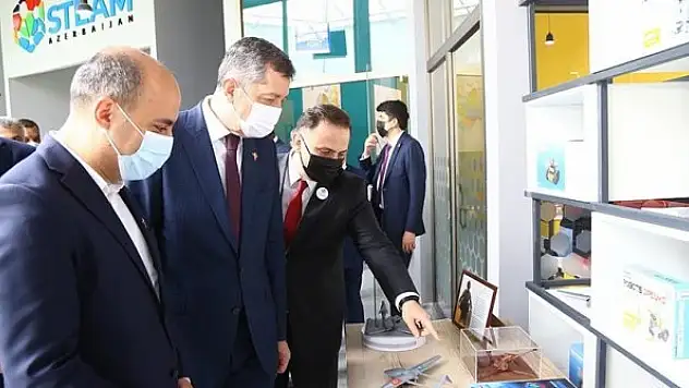 Bakan Selçuk, Guba kentinde STEAM Merkezi'nin açılışını yaptı