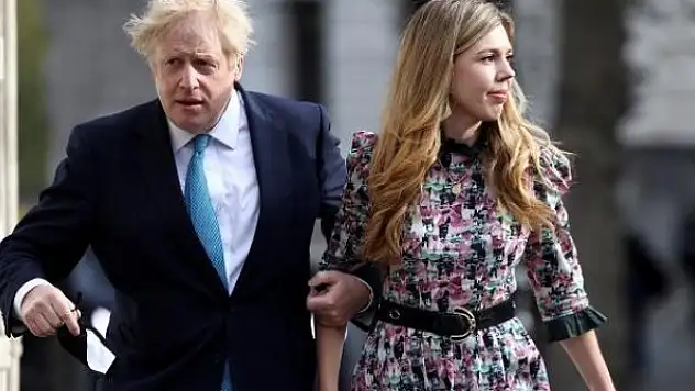 İngiltere Başbakanı Johnson gizli törenle evlendi
