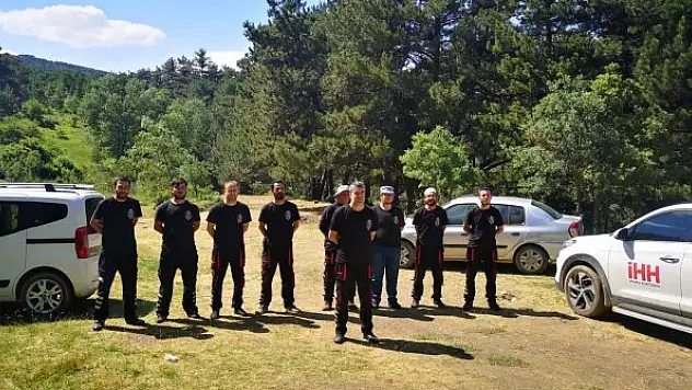 Ilgın İHH Arama Kurtarma'dan gece Doğada Arama Kurtarma tatbikatı
