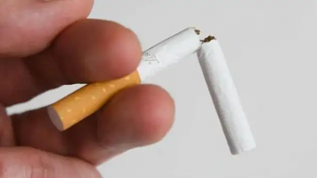 'Sigara içenlerin koronavirüs riski yüzde 50 artıyor'