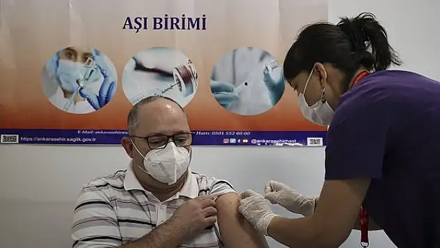 50 yaş ve üzerindekilerin aşılanmasına başlandı