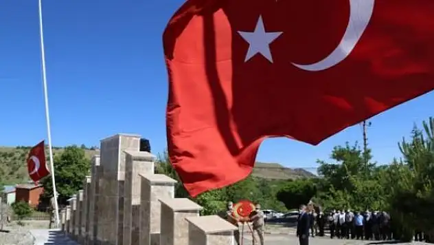 Teröristlerce şehit edilen 12 sivil törenle anıldı