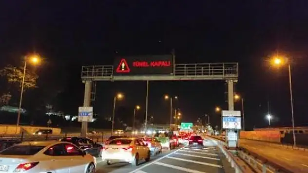 Avrasya Tüneli'nde araç yangını