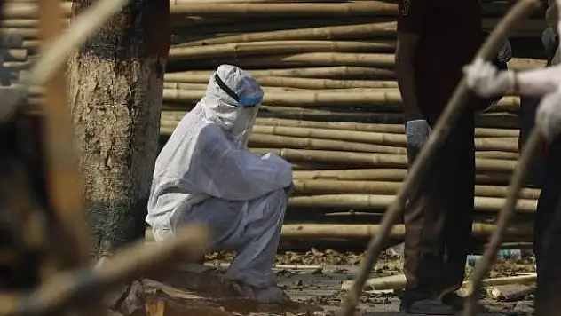 Hindistan'da son 24 saatte 3 bin 380 ölüm