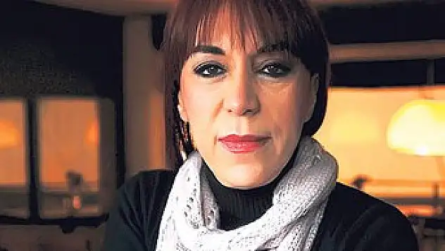 Leman Sam'dan olay Nepal tweeti