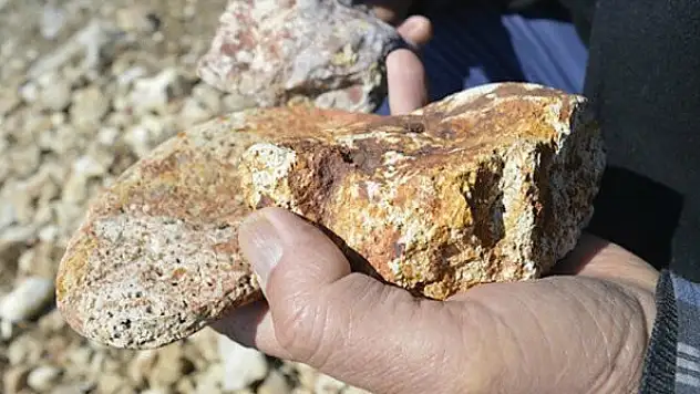 Ağrı'da altın madeni için ilk temel atıldı: 2022'de çıkarılacak