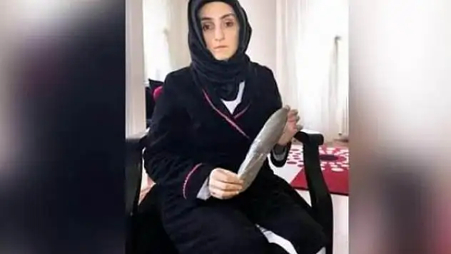 Kadının karnından mala çıktı