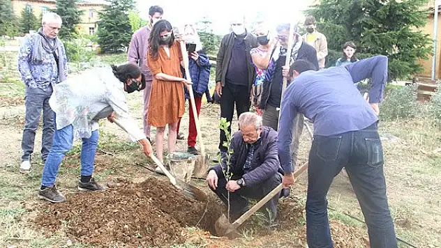 Hasan Saltık'ın adı Sonsuz Şükran Köyü'nde yaşatılacak