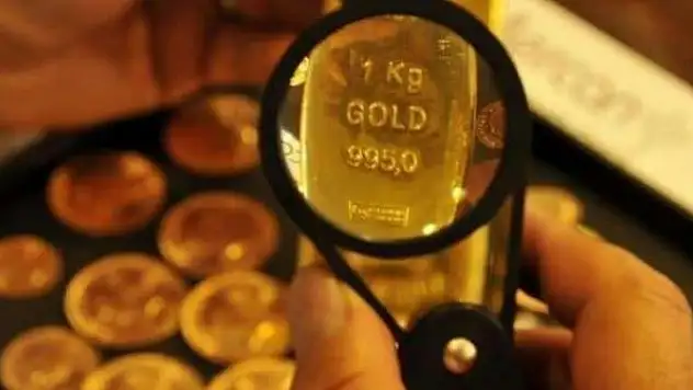 Altın fiyatları kritik sınıra geriledi