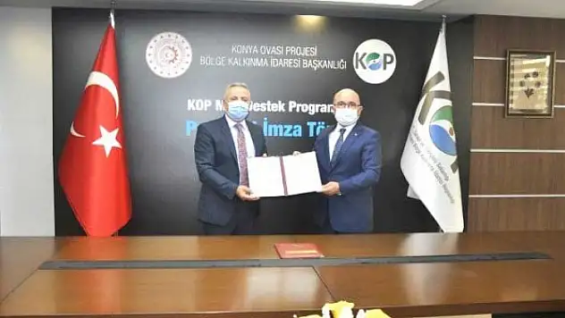 Meram' da topraksız alanda çile yetişecek