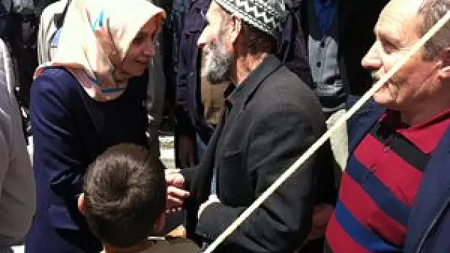 AK Parti Milletvekili Adayları Meramlılarla buluştu