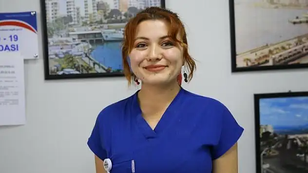 Bakan Koca'nın paylaşımı Sabire hemşireyi mutlu etti