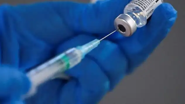 Dünyada COVID-19 aşısı: 10 ülkede uygulanan doz sayısı nüfusu aştı