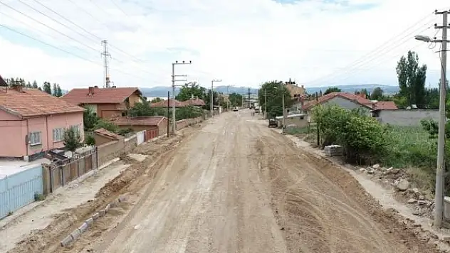 Ilgın'da caddeler yenileniyor