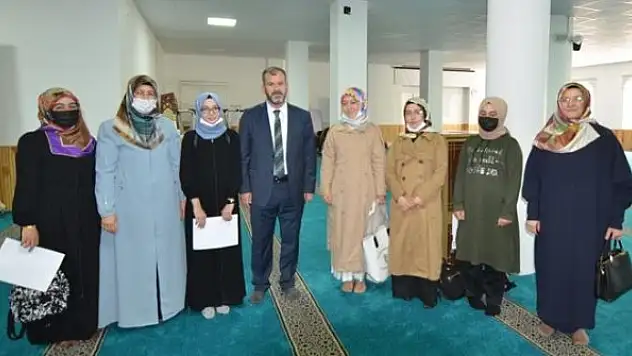Öge'den Hafızlık Tespit Sınavı komisyonu ve öğrencilere ziyaret