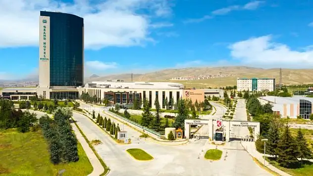 KTÜN mezunları aynı  çatı altında buluşuyor