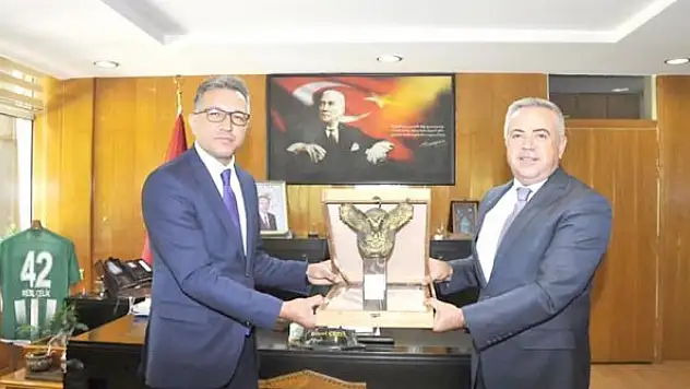 Rektör Aksoy'dan Çelik'e ziyaret