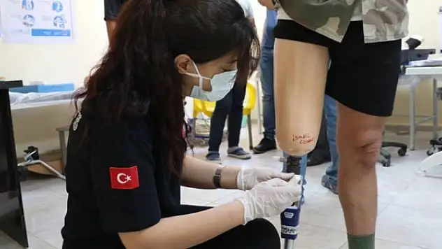 Türkiye, engellilerin yüzünü protez desteğiyle güldürüyor